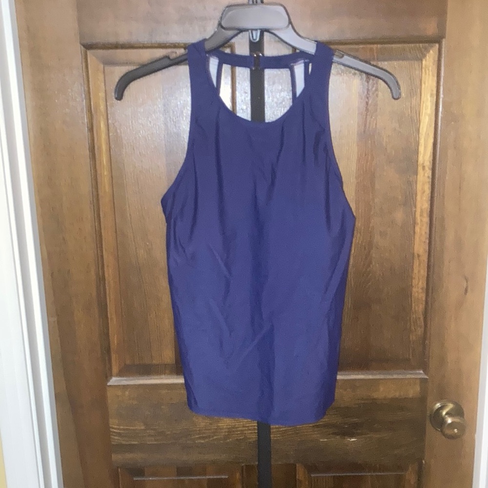 🔥Deal Solid Navy Blue Women's Swim Tankini Top with a halter top neck and clasp.